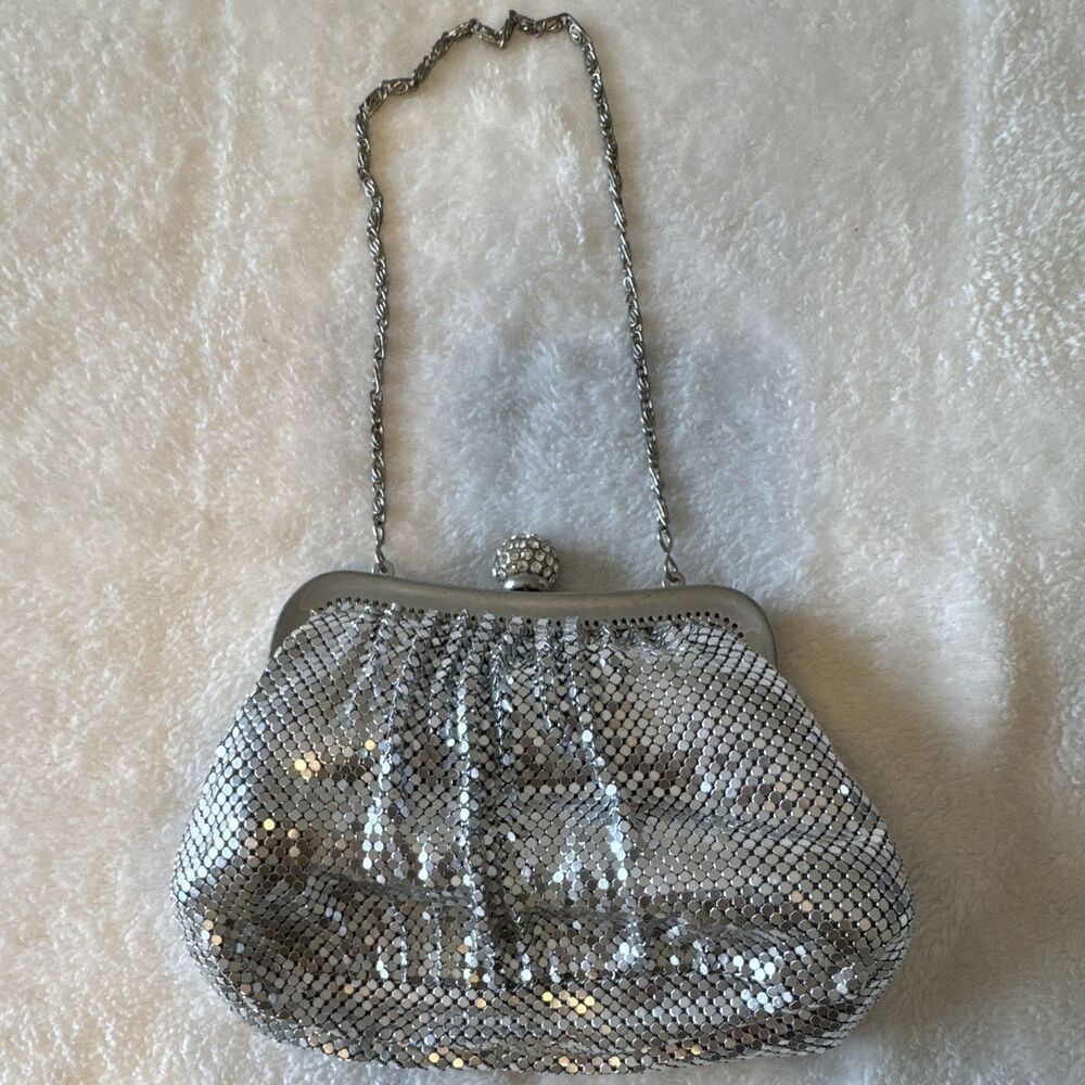 Kate Landry Silver Rhinestone Kiss Lock Clutch Evening Bag w/ Detachable Chain